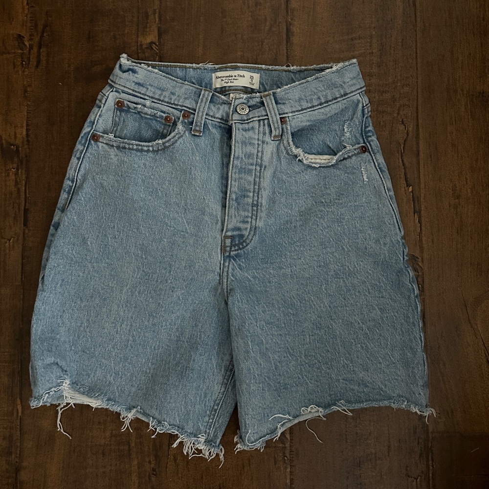Abercrombie and Fitch dad shorts